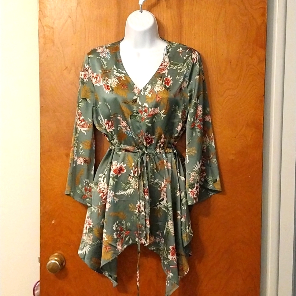 Silk handkerchief top